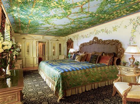 versace mansion rooms.